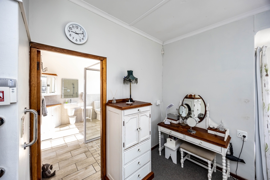 4 Bedroom Property for Sale in Kidds Beach Eastern Cape